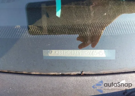 2001 Dodge Ram 1500 из США, поврежденный, VIN 3B7HC13Z91M266545